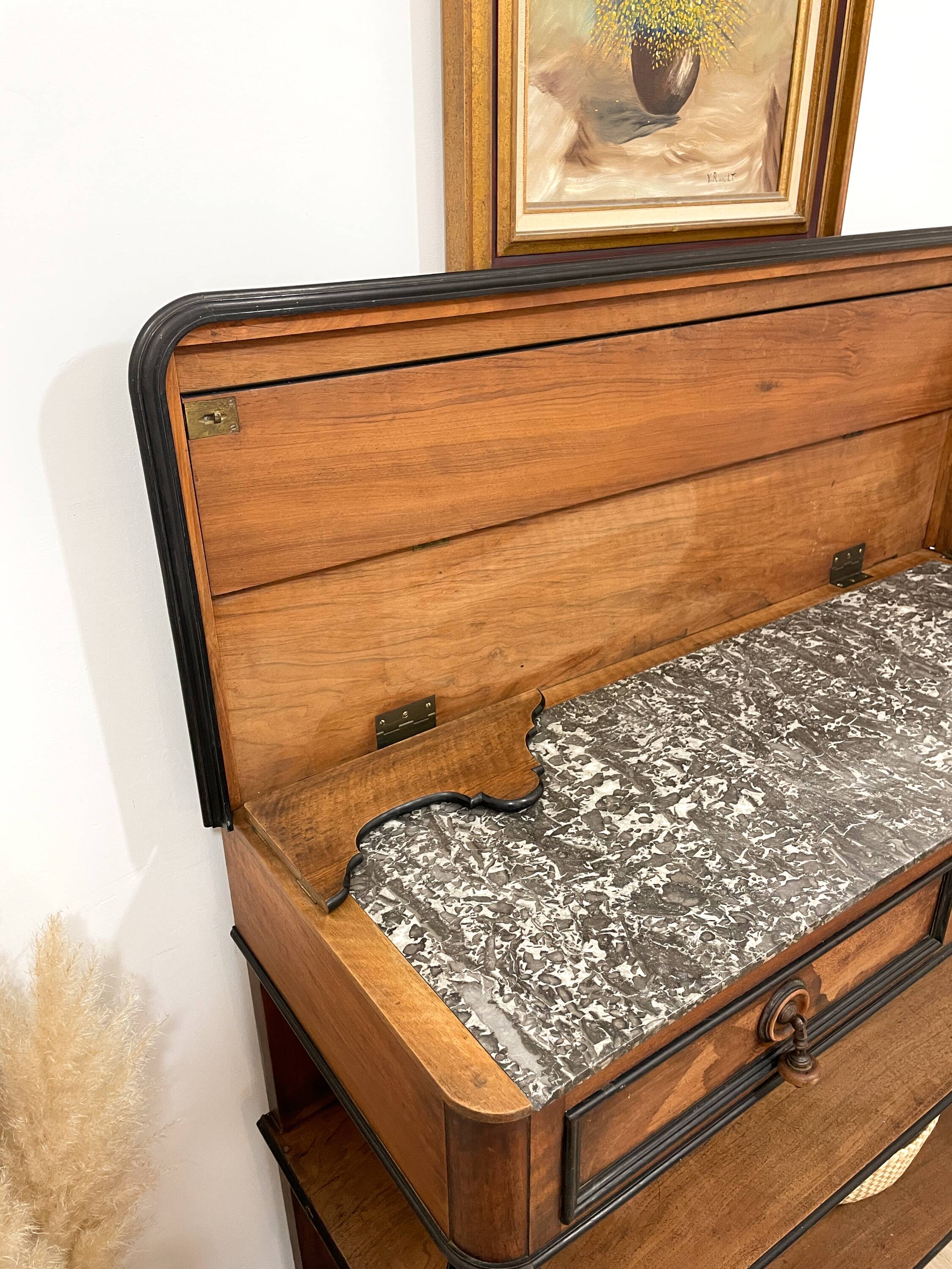 Buffet / Walnut dessert table - Early 20th century