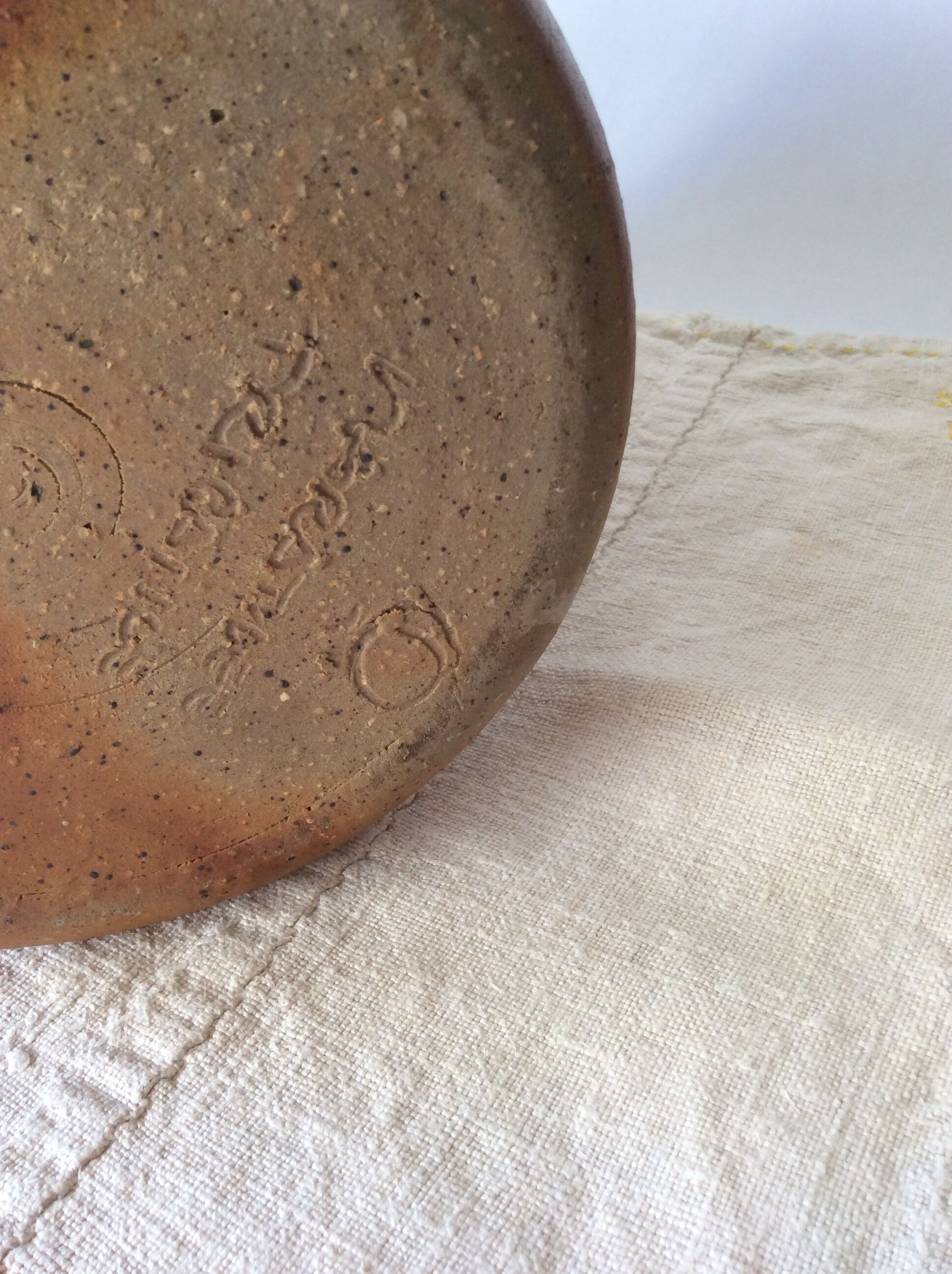 Large antique broc in 4-litre artisan sandstone