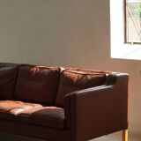 Stouby Møbelfabrik, 3-seater mid-century style sofa in brown leather, made in the 1970s.