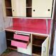 Buffet en formica rouge et jaune