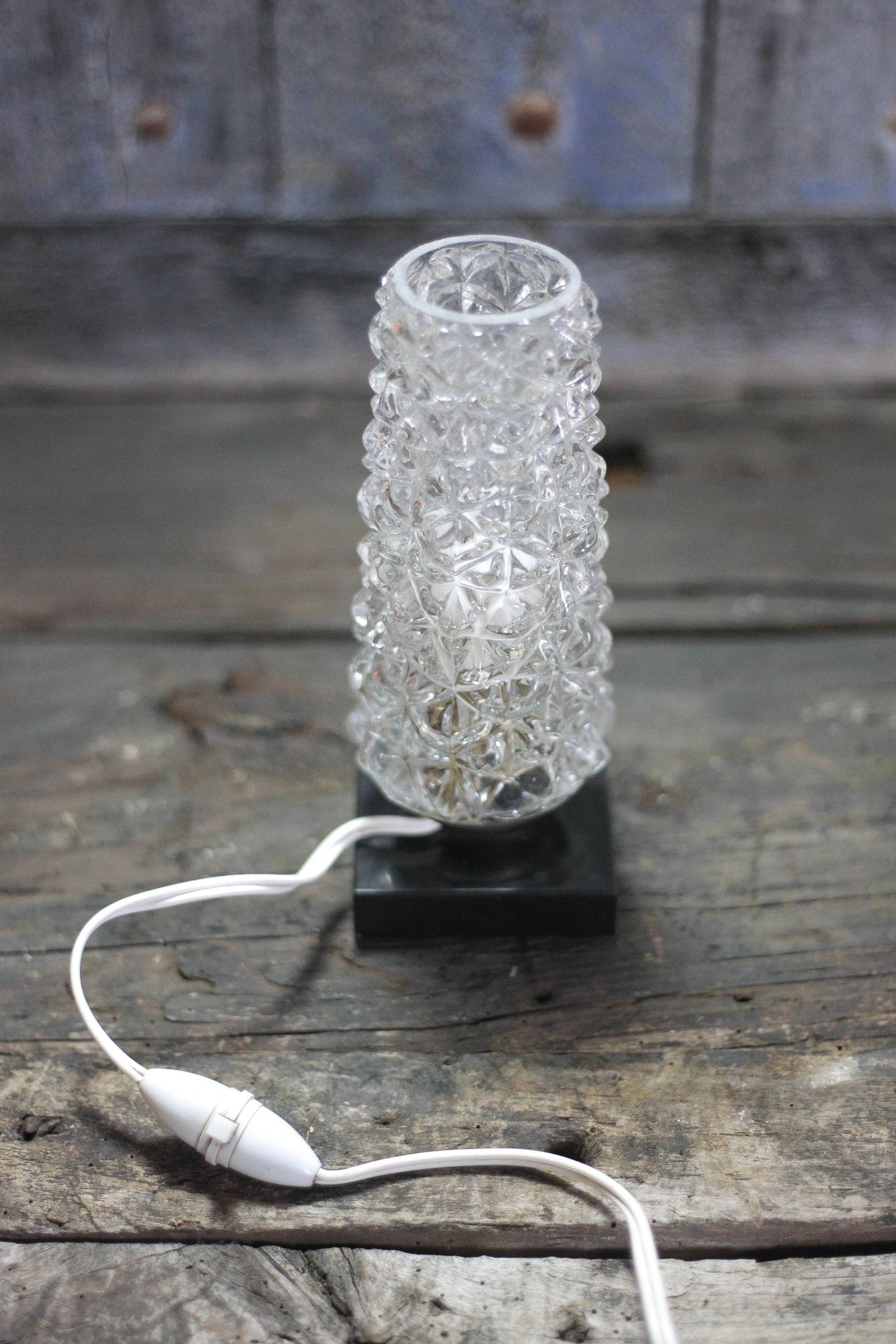 Vintage table lamp, bedside lamp with glass globe, accent lamp, decor.