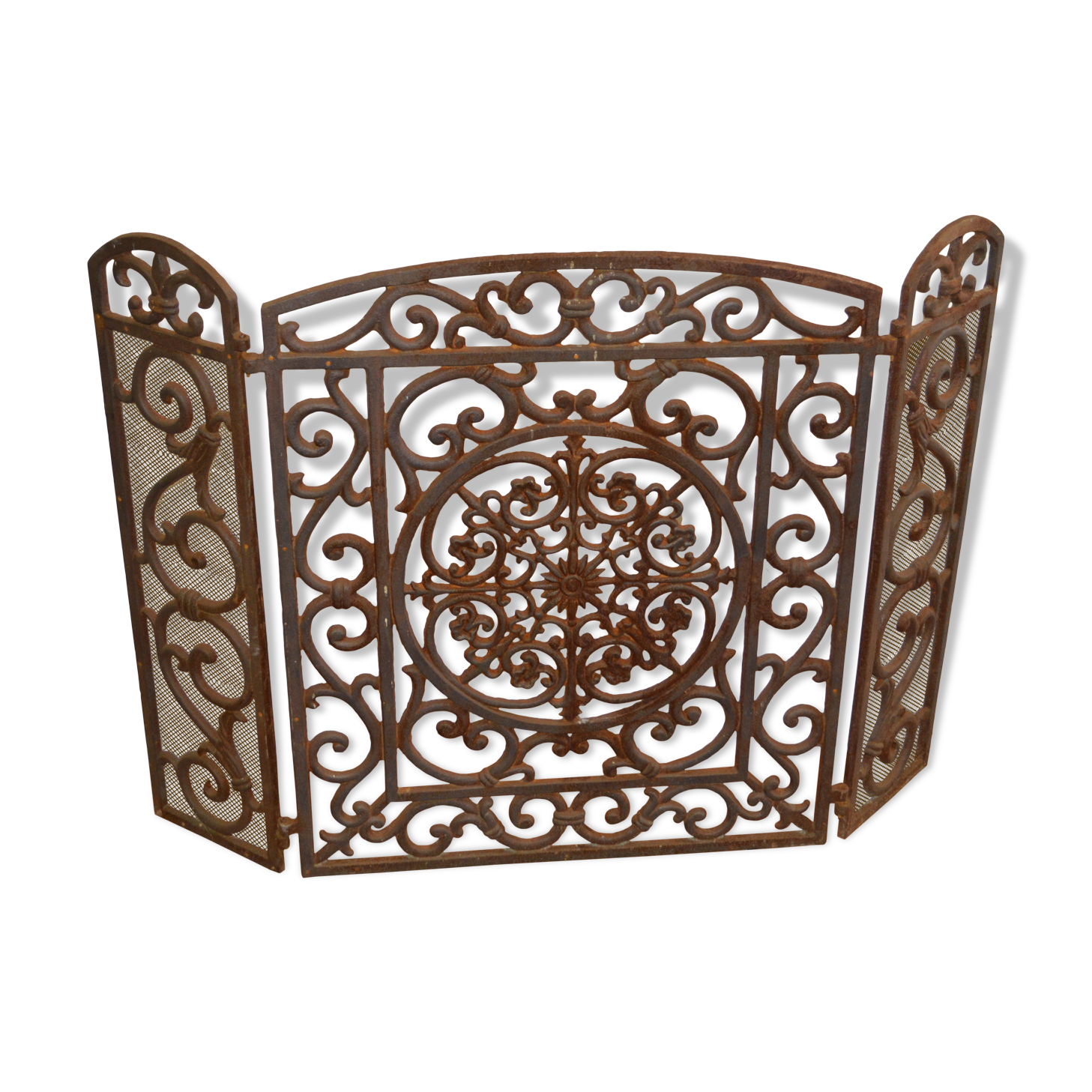 Cast iron fireplace firewall