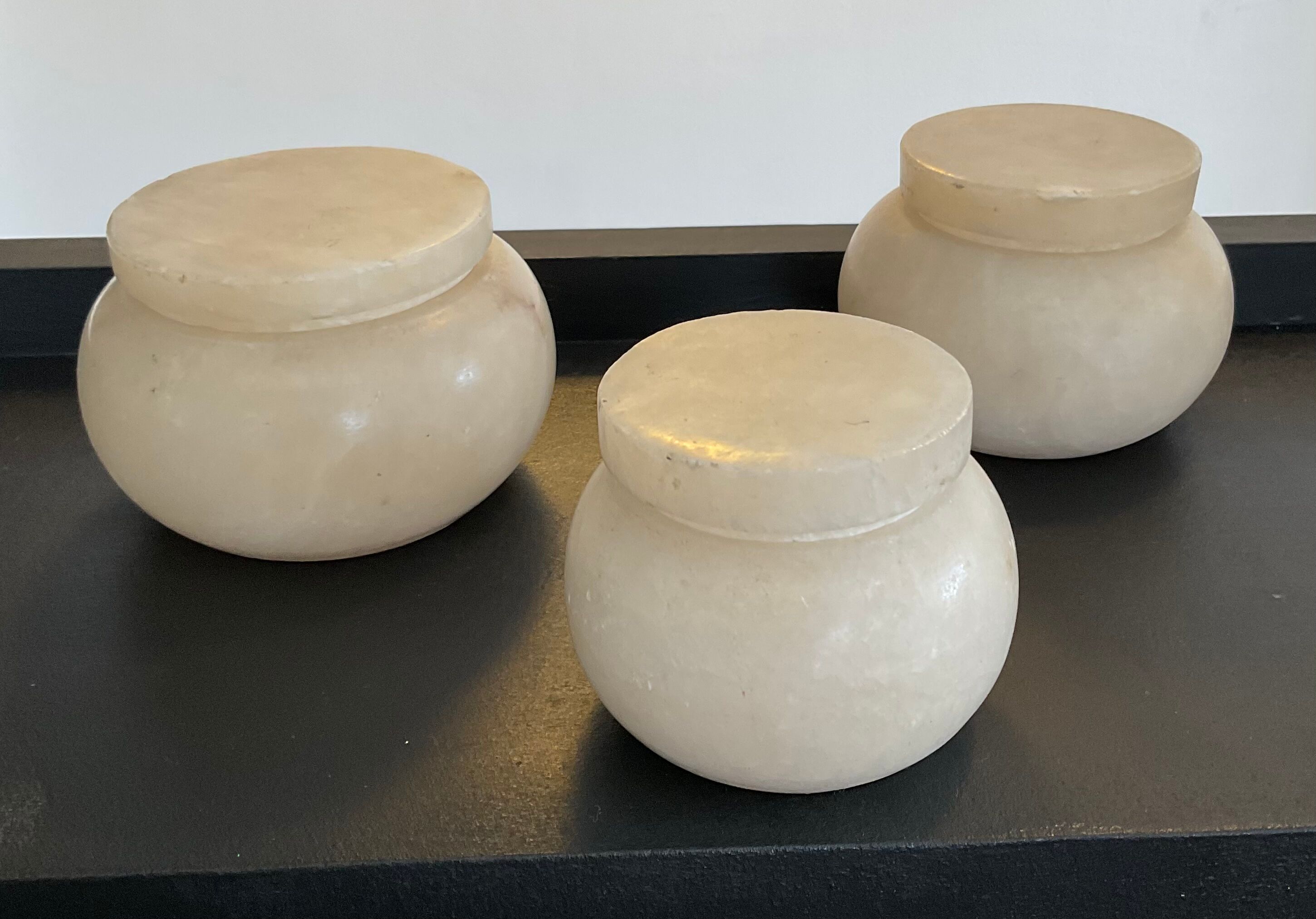 Series of 3 empty vintage alabaster pocket