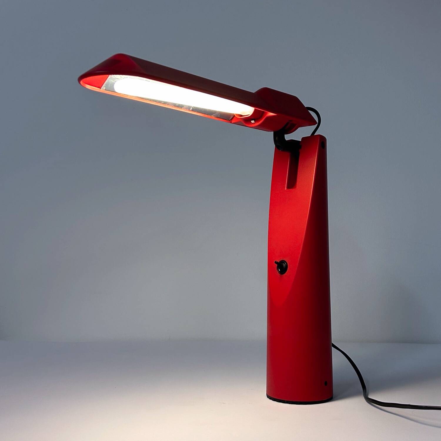 Red picchio desk lamp by isao hosoe for luxo, 1980s