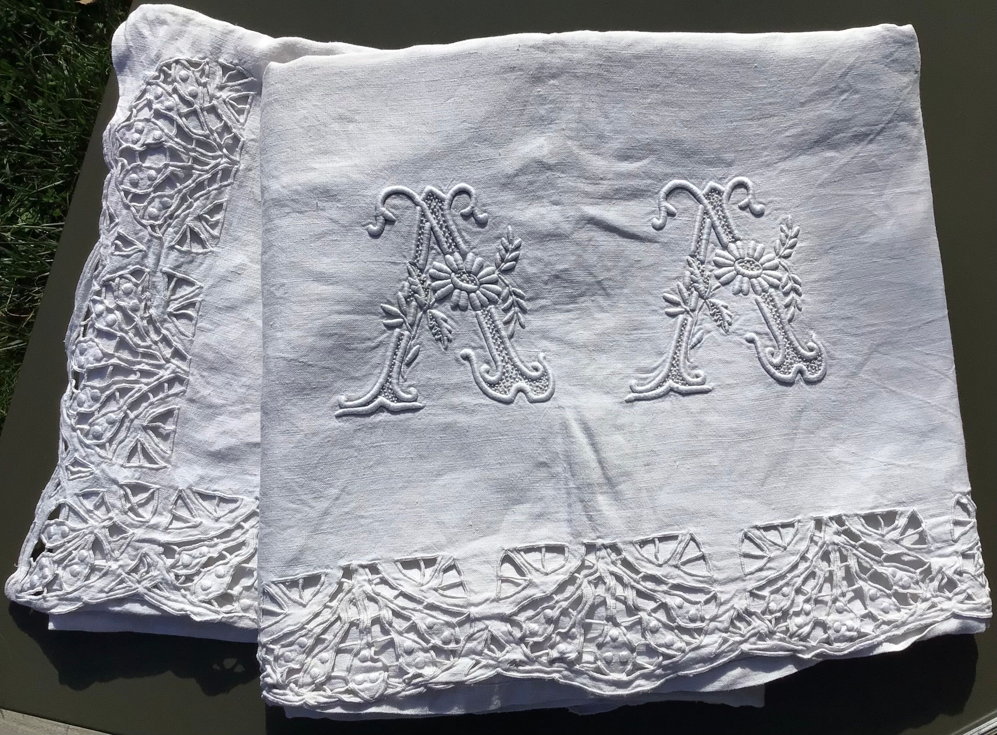 Sheet 2 places linen AA embroidery Richelieu antique