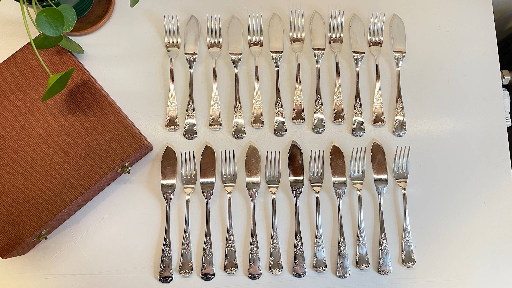 PLATIL 12 Couverts à Poisson  Métal Argenté