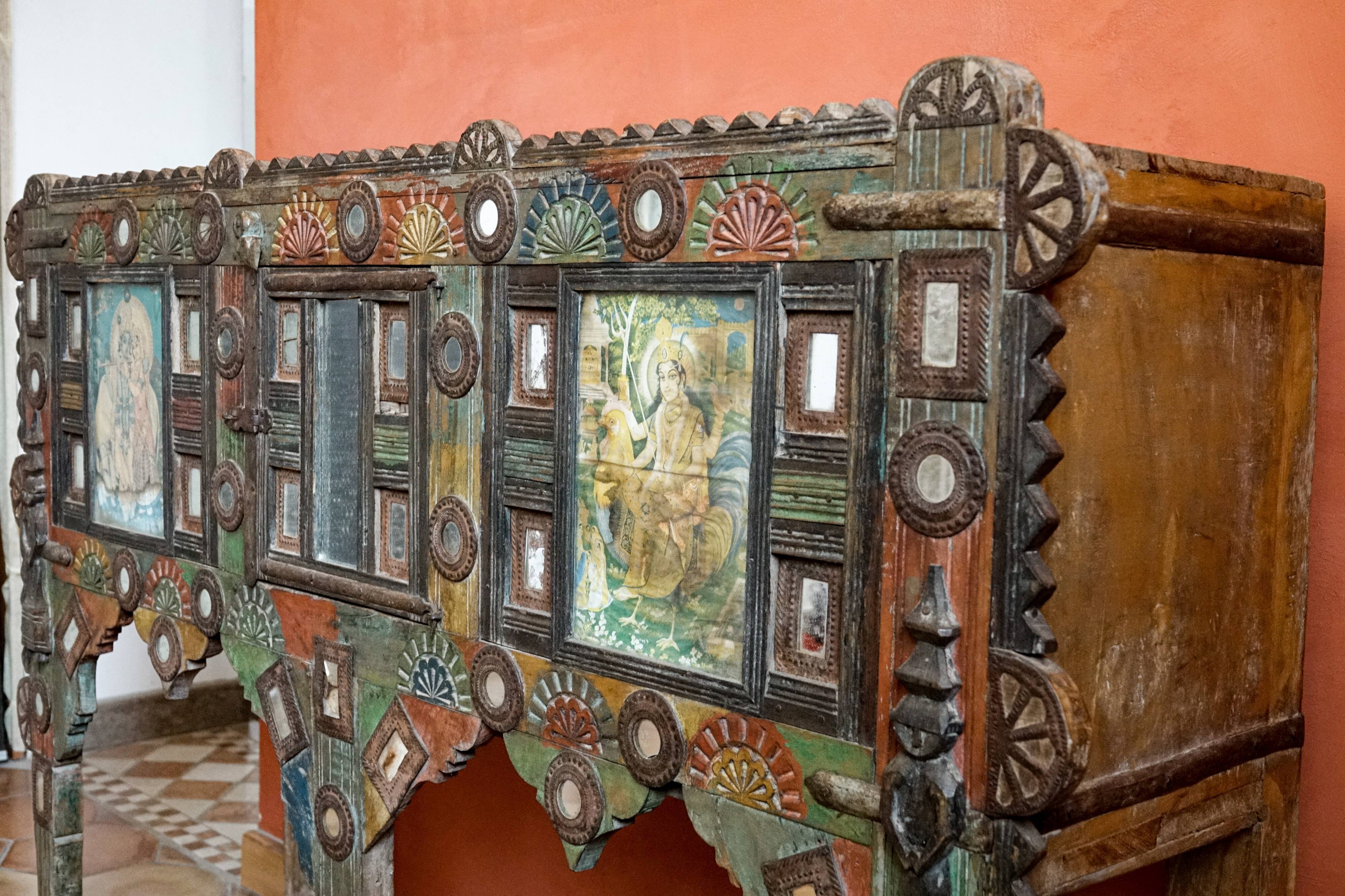 Ancient indian furniture Damchiya