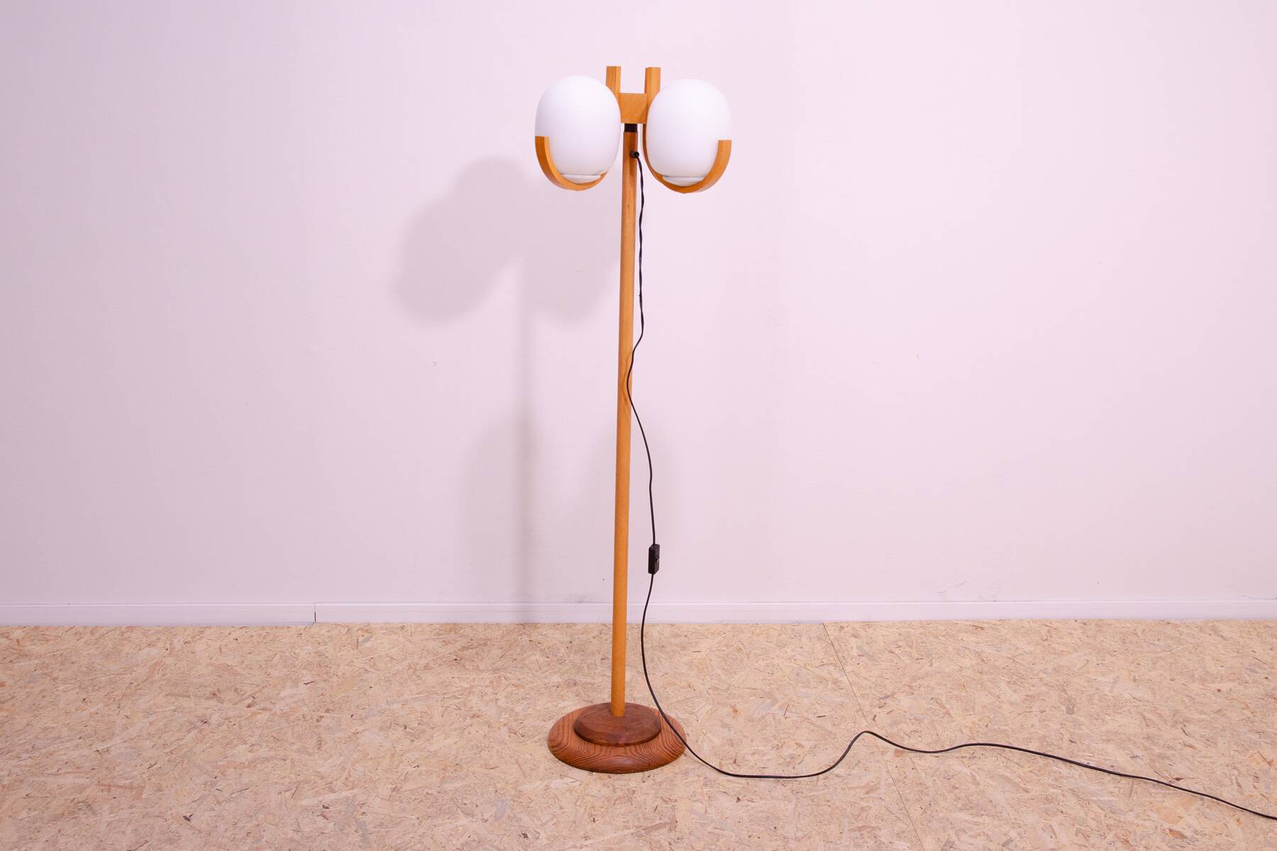 Lampadaire d'hôtel de l'ère atomique, Tchécoslovaquie, années 1970