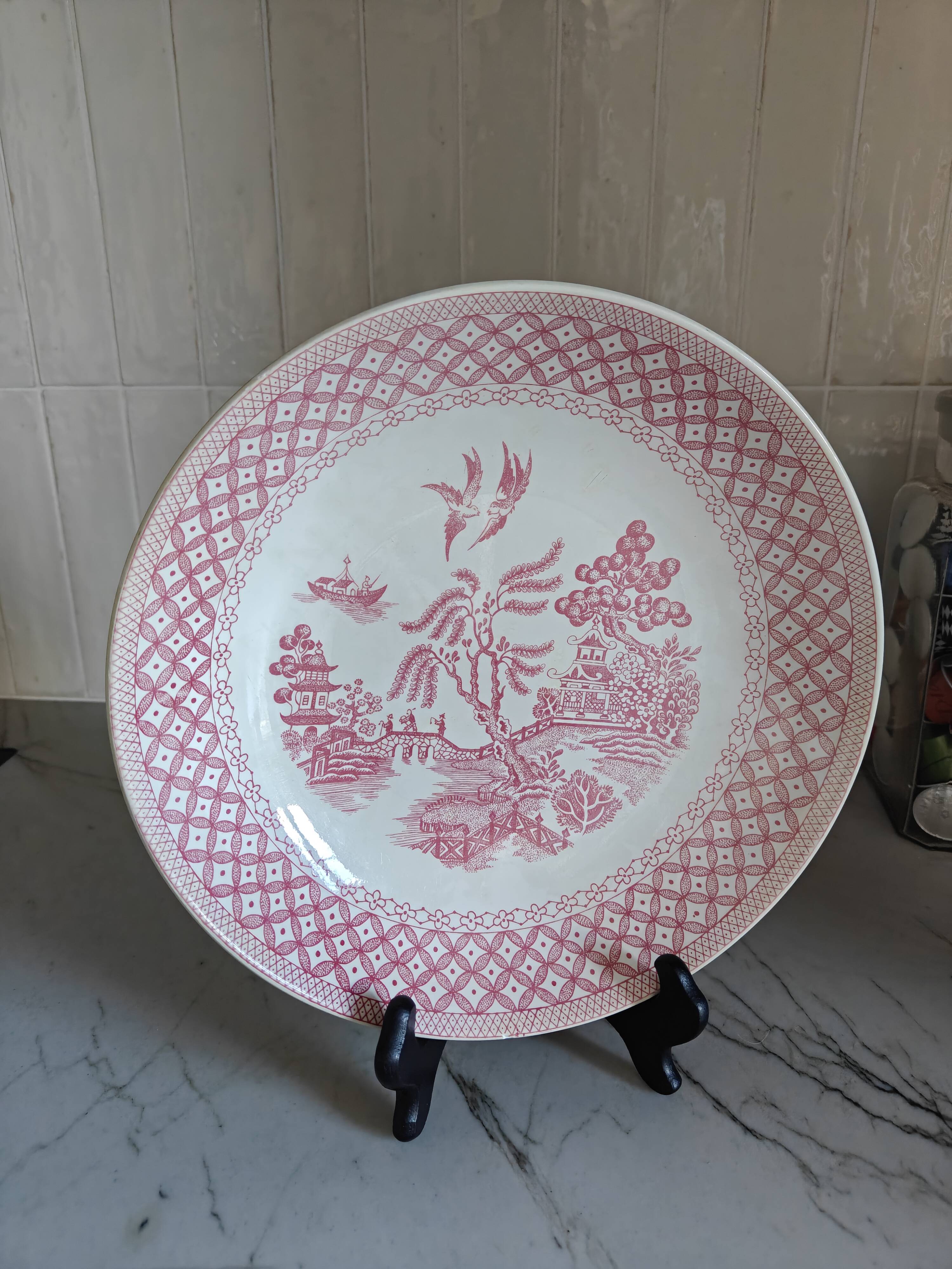 Shallow dish