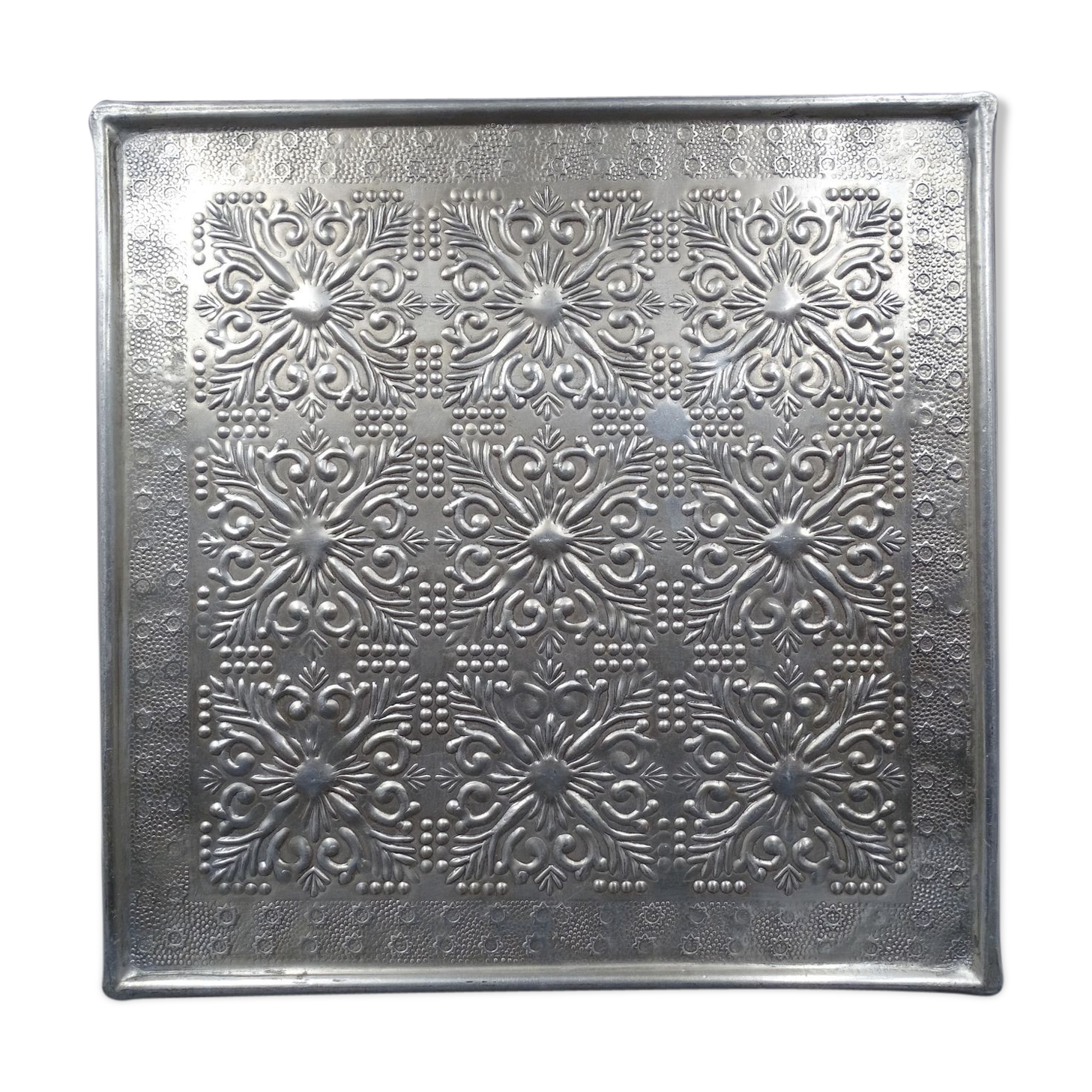 Large flat bottom or aluminum flat rest - Repulsed décor