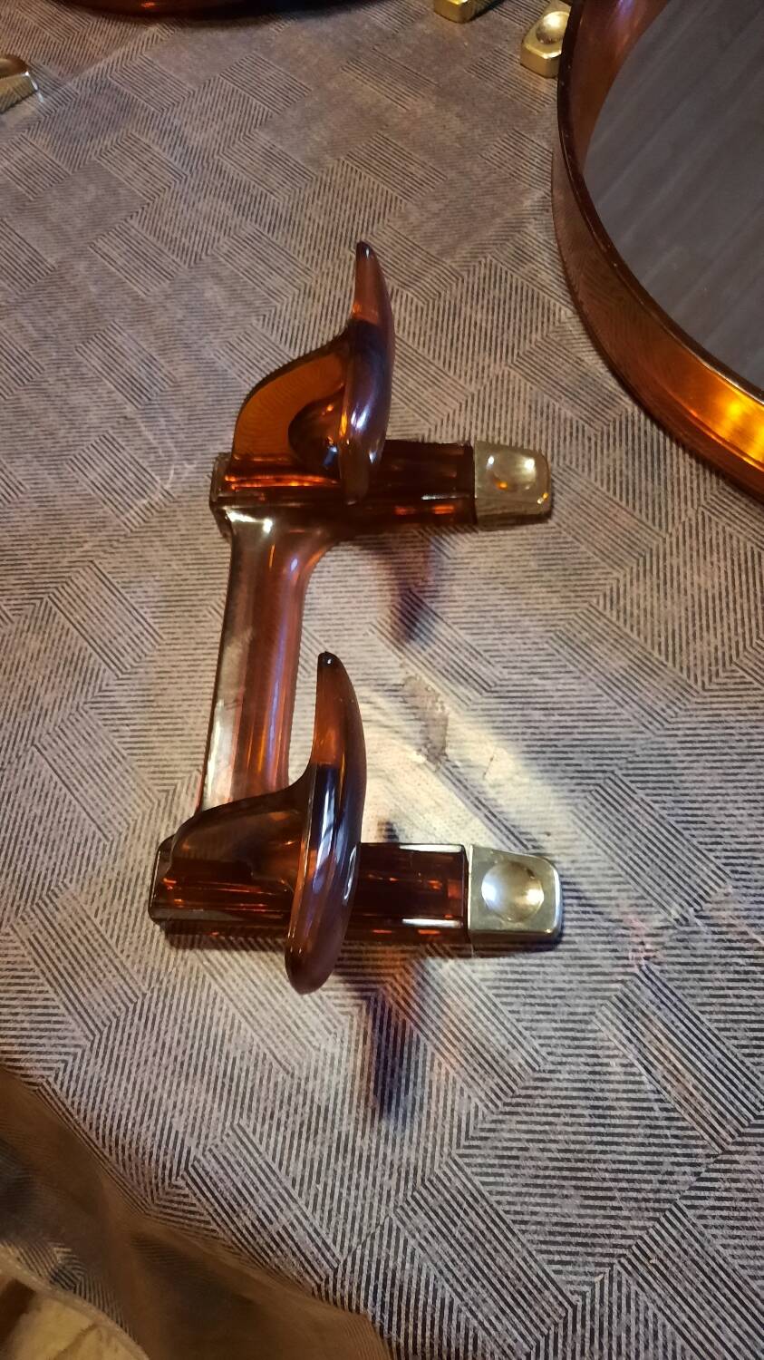 Ensemble 2 miroirs et 2 porte manteau année 70