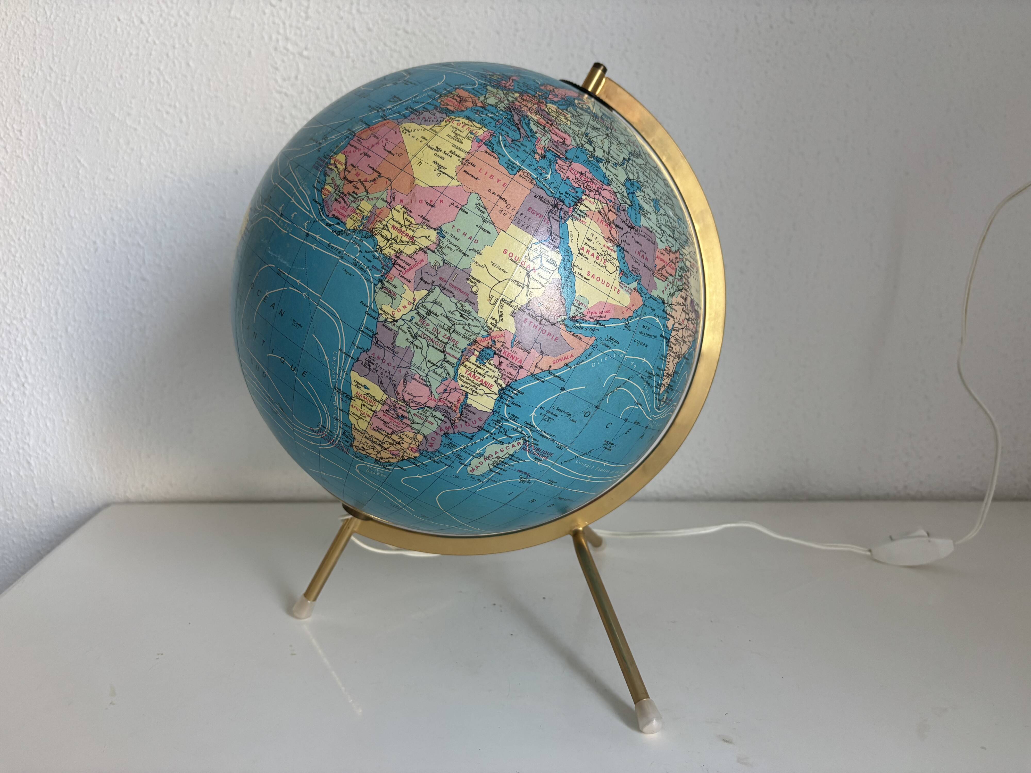 Globe vintage 1975 terrestre verre tripode doré Taride - 32 cm