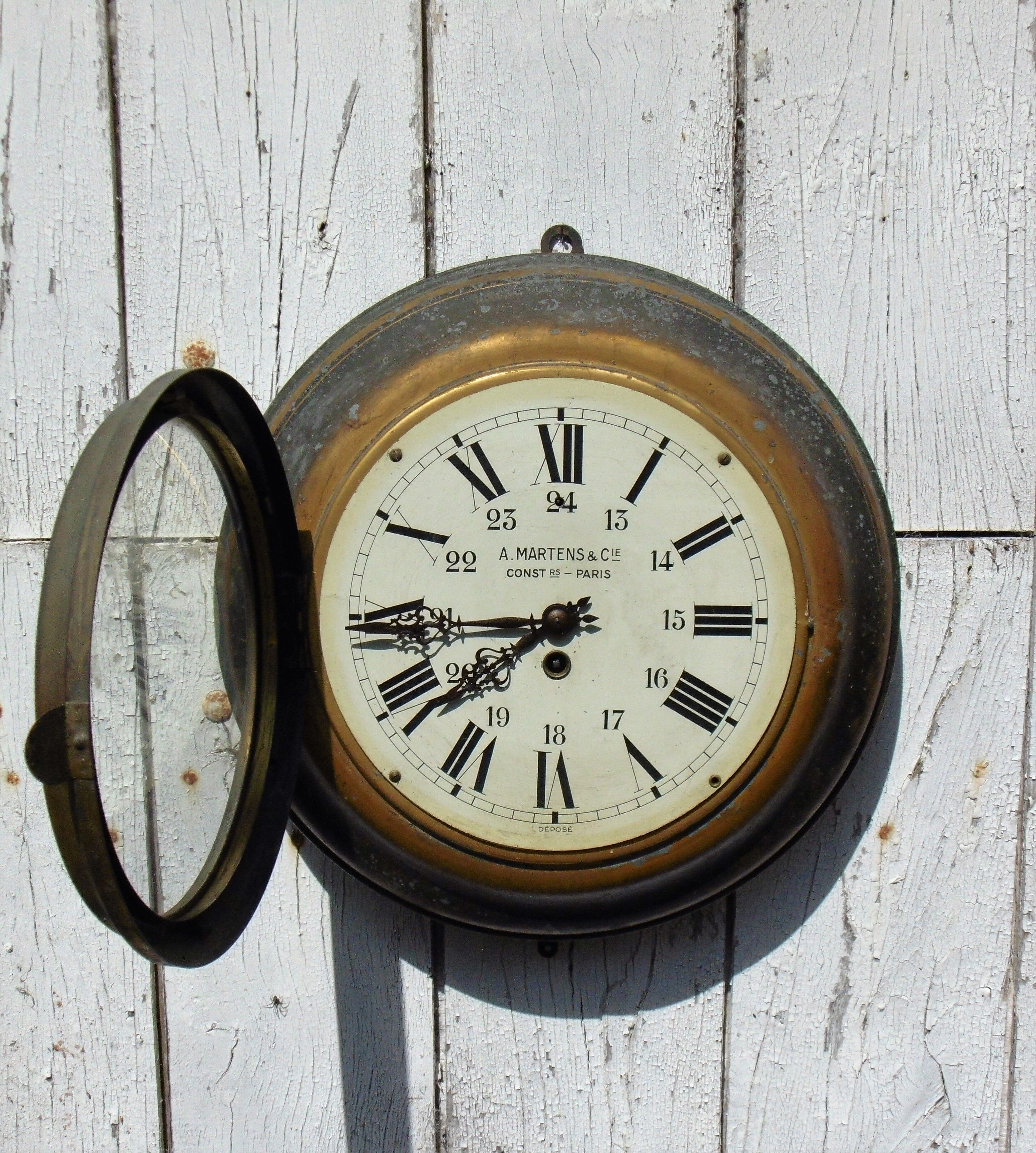 Station or administration clock early xxth a. martens & cie functional