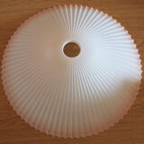 Pleated glass suspension