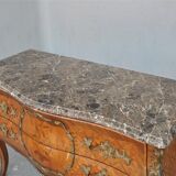 Commode de style Louis XV marbre brèche bronze doré XIXème