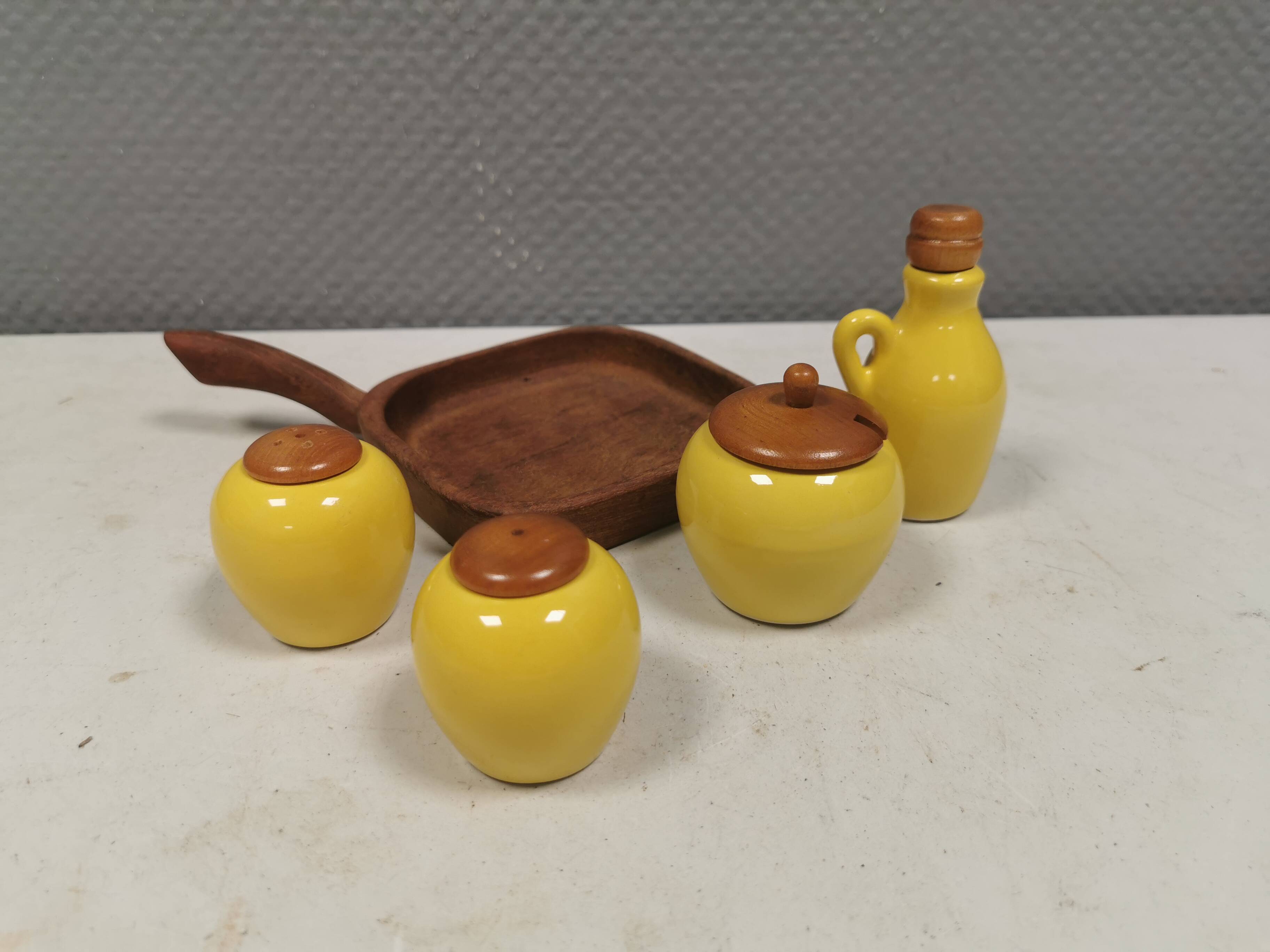 Petit ensemble de table suédois en céramique et bois, années 1980