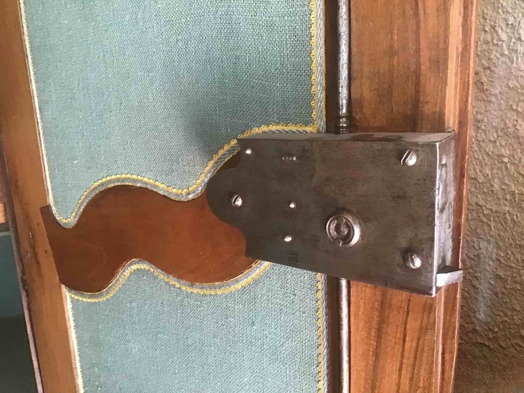 Louis XV wardrobe "Gendarme hat"