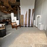 Rectangular Indonesian construction element with blue and yellow plant in carved wood