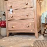 Small Parisian-style chest of drawers patinated in pink.