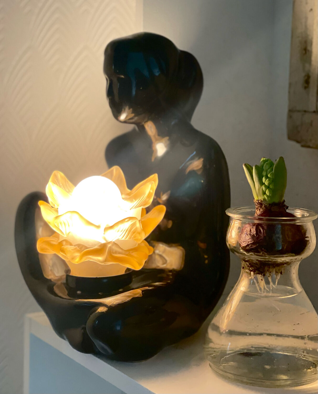 Vintage lamp Columbine