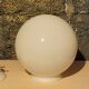 Applique ou plafonnier globe en opaline vintage