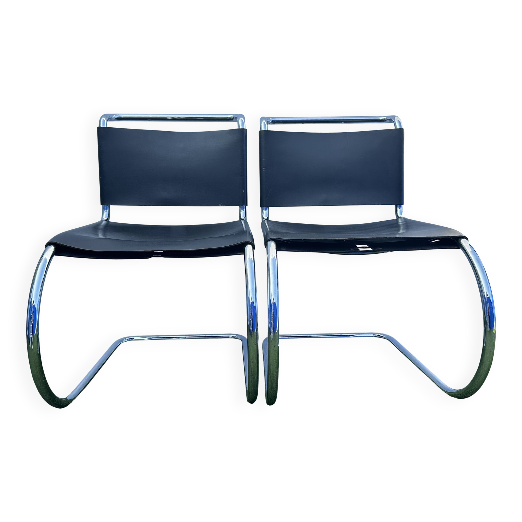 Pair of MR 10 chairs with Mies Van der Rohe laces, Knoll International