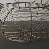 Vintage duck-shaped metal egg basket in very good condition