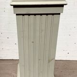 Square presentation column in patinated beech, 20th century