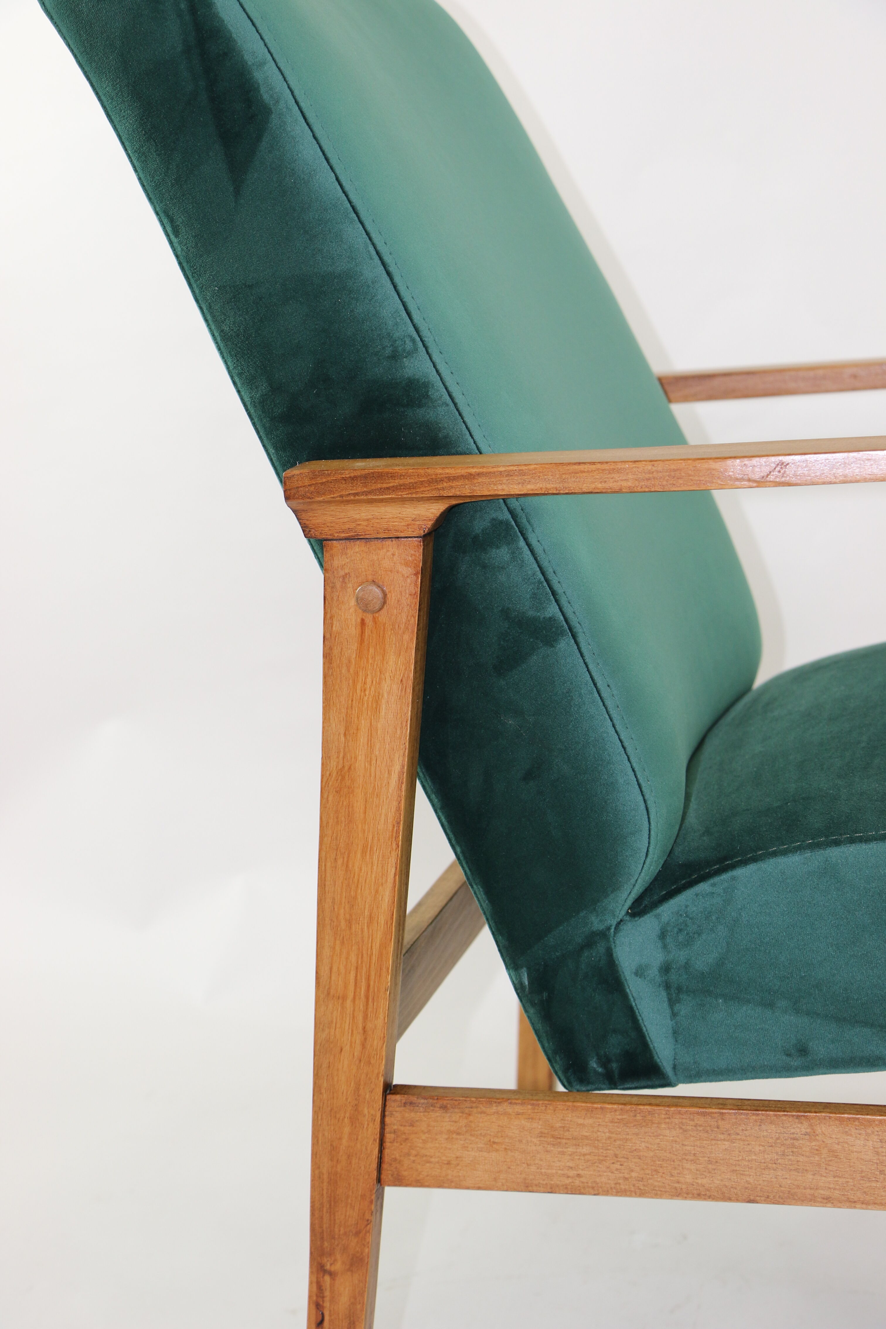 Fauteuil en velours vert vintage, 1970