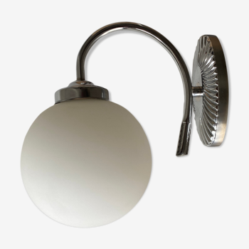 Old wall lamp in vintage opaline wall lamp