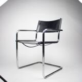 Pair of Matteo Grassi MG5 chairs in black leather and chrome