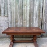 Table de style renaissance espagnole