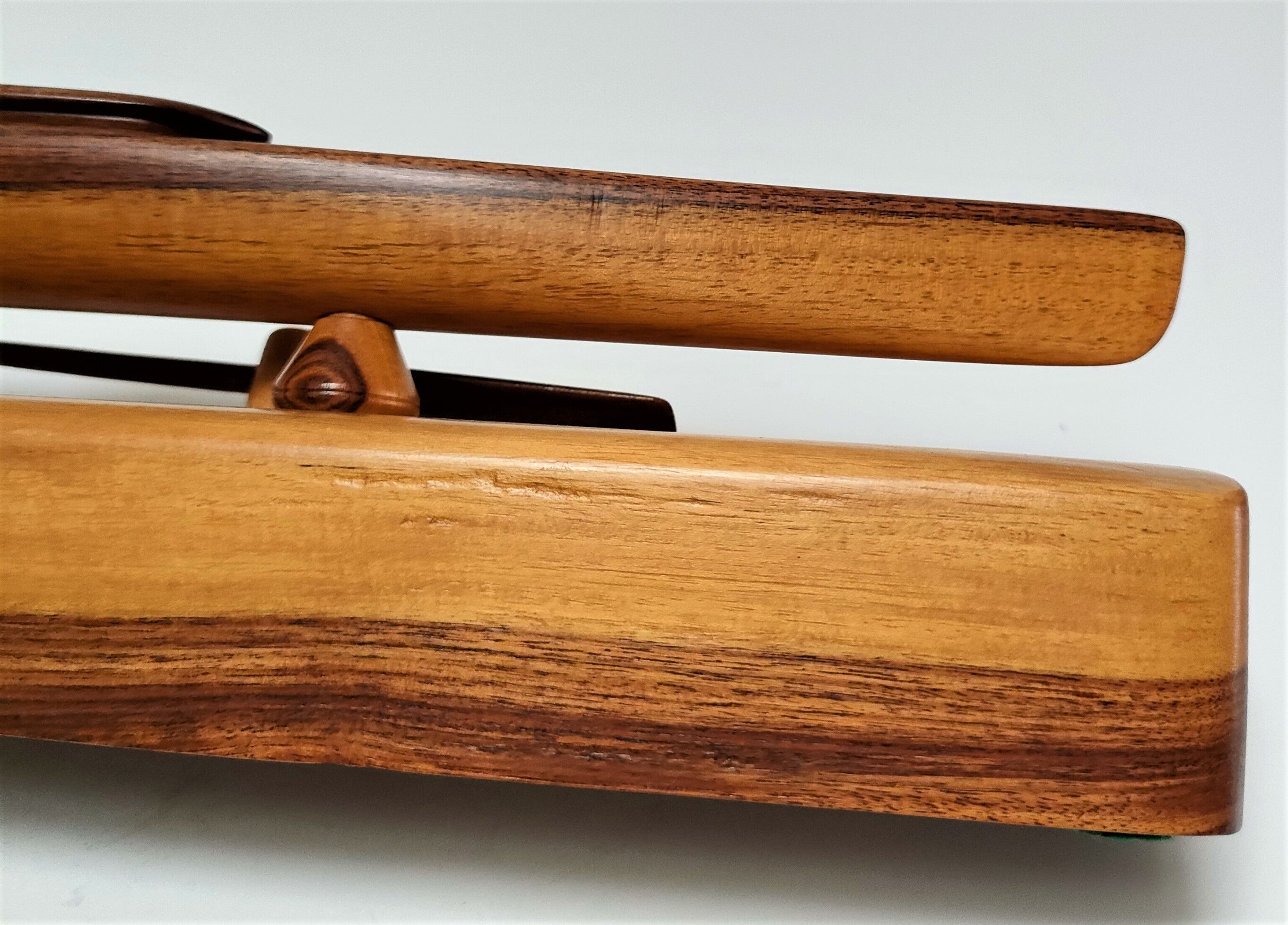 Kayak scale model violet wood