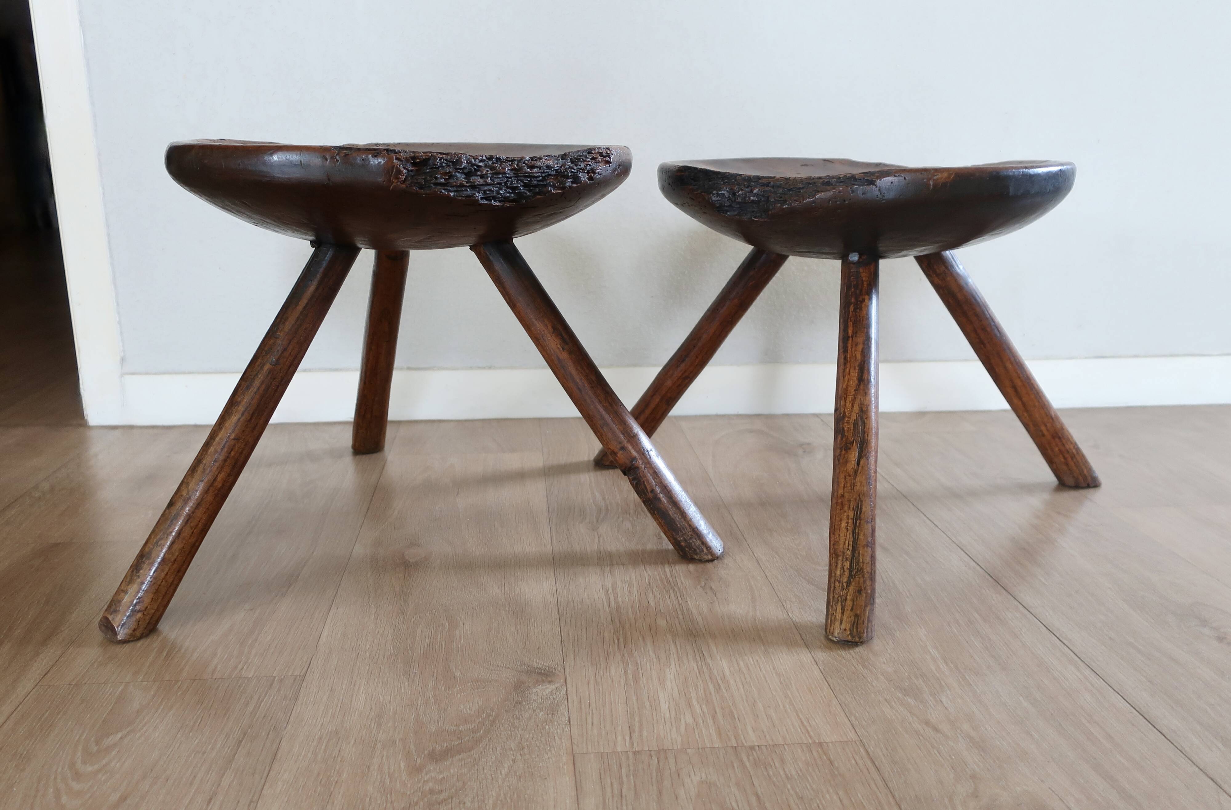 2 Tabourets Tripodes de Berger, de Vacher, Début du XXème siècle