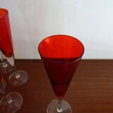 10 flutes a champagne vintage en verre rouge rubis