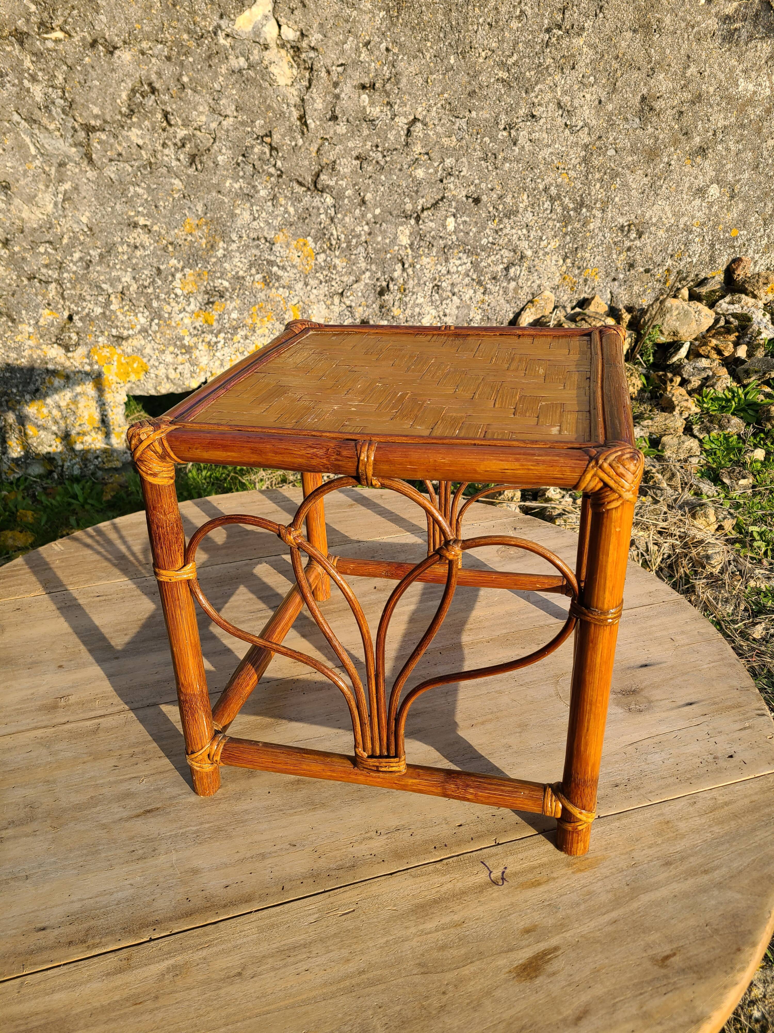 Vintage rattan sofa end