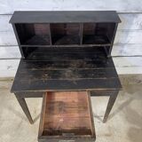 Tiered desk