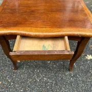 Table basse table d'appoint bout de canapé en chêne style Louis XV 1950