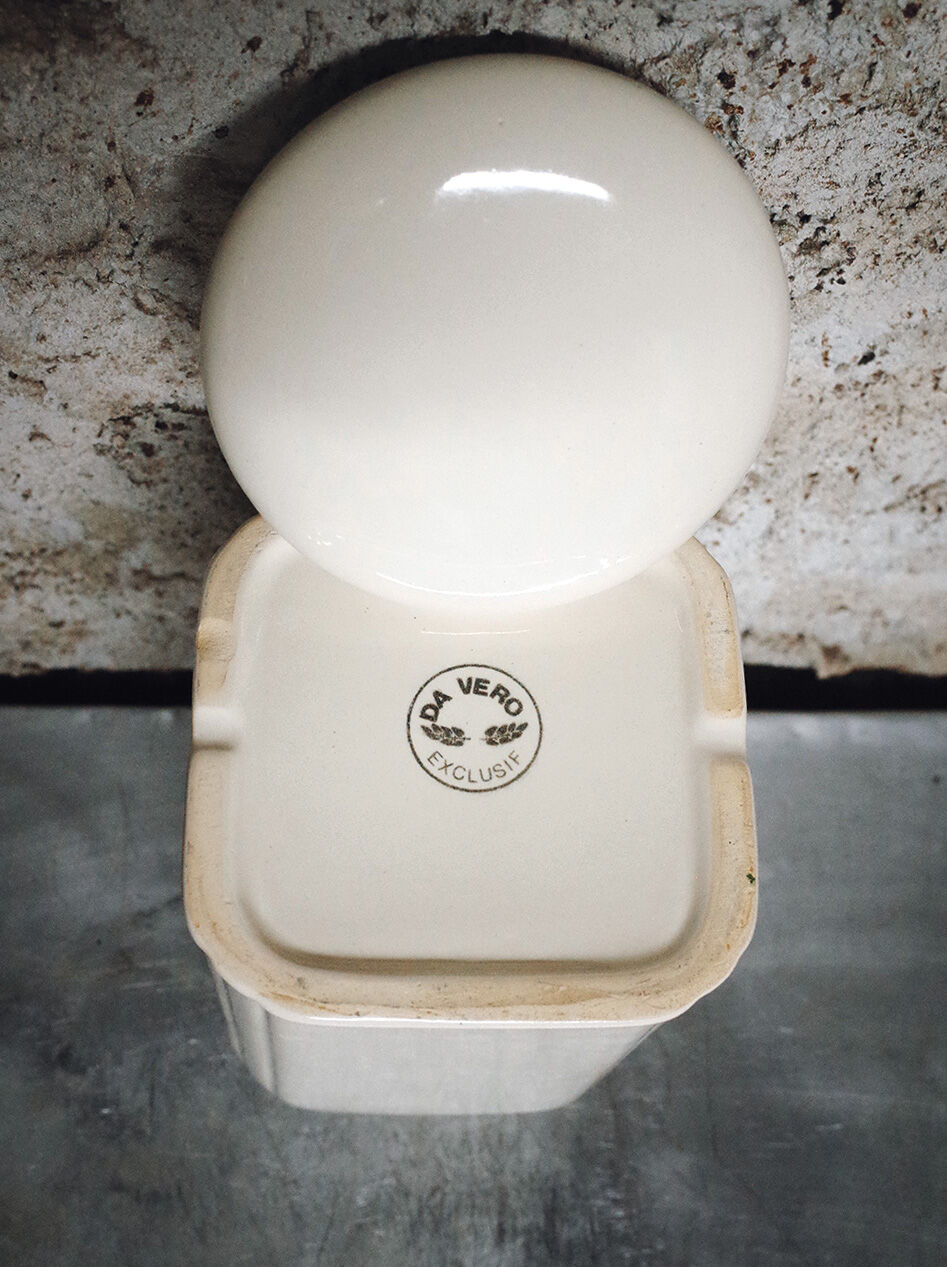 Large Italian ceramic kitchen pot