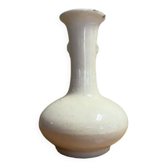 Korea nineteenth century: elegant white enamelled porcelain bottle vase from the Joseon dynasty