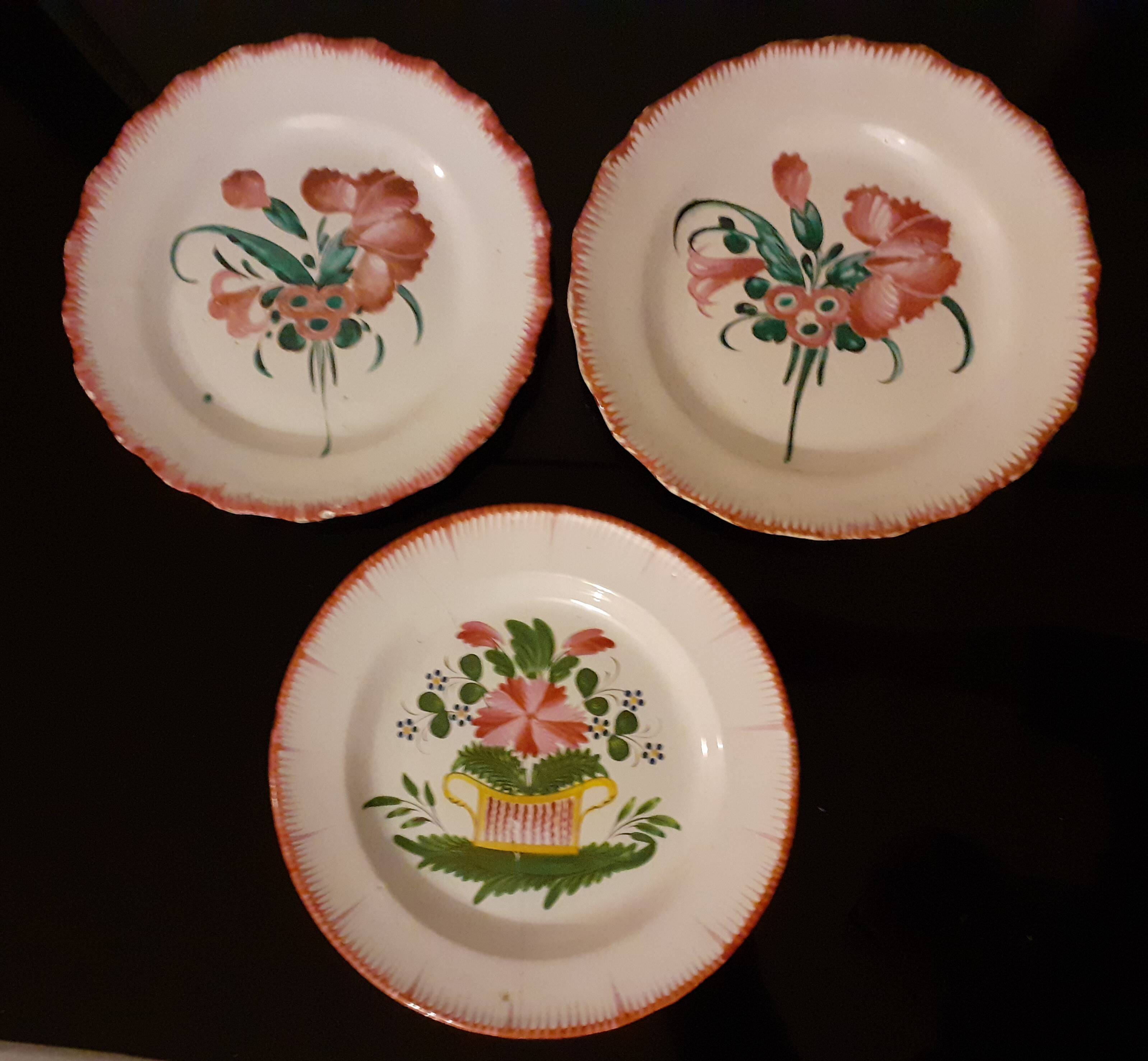 Set of 3 old plates / Eastern earthenware