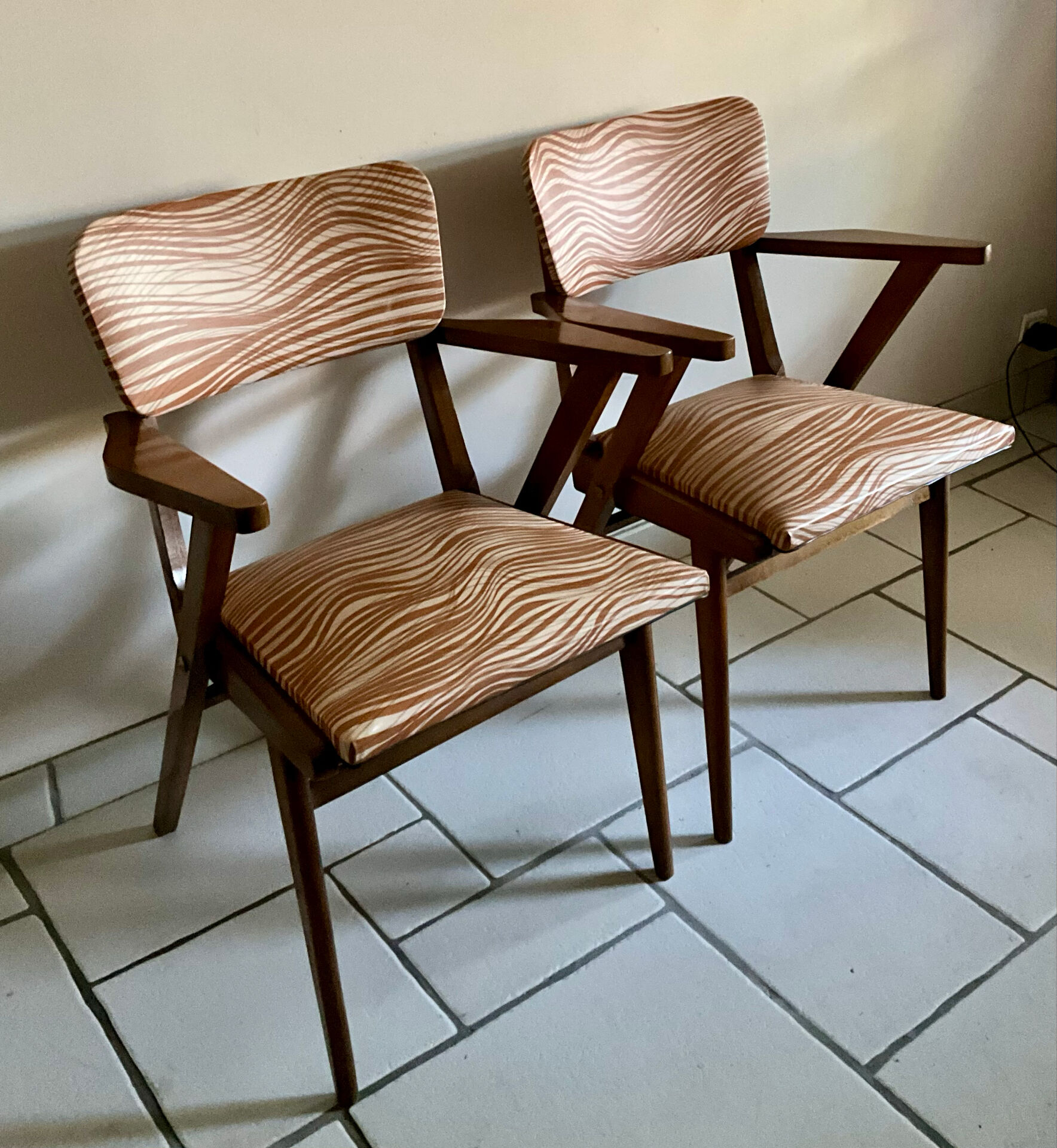 Pair of vintage armchairs in solid wood, 1960s