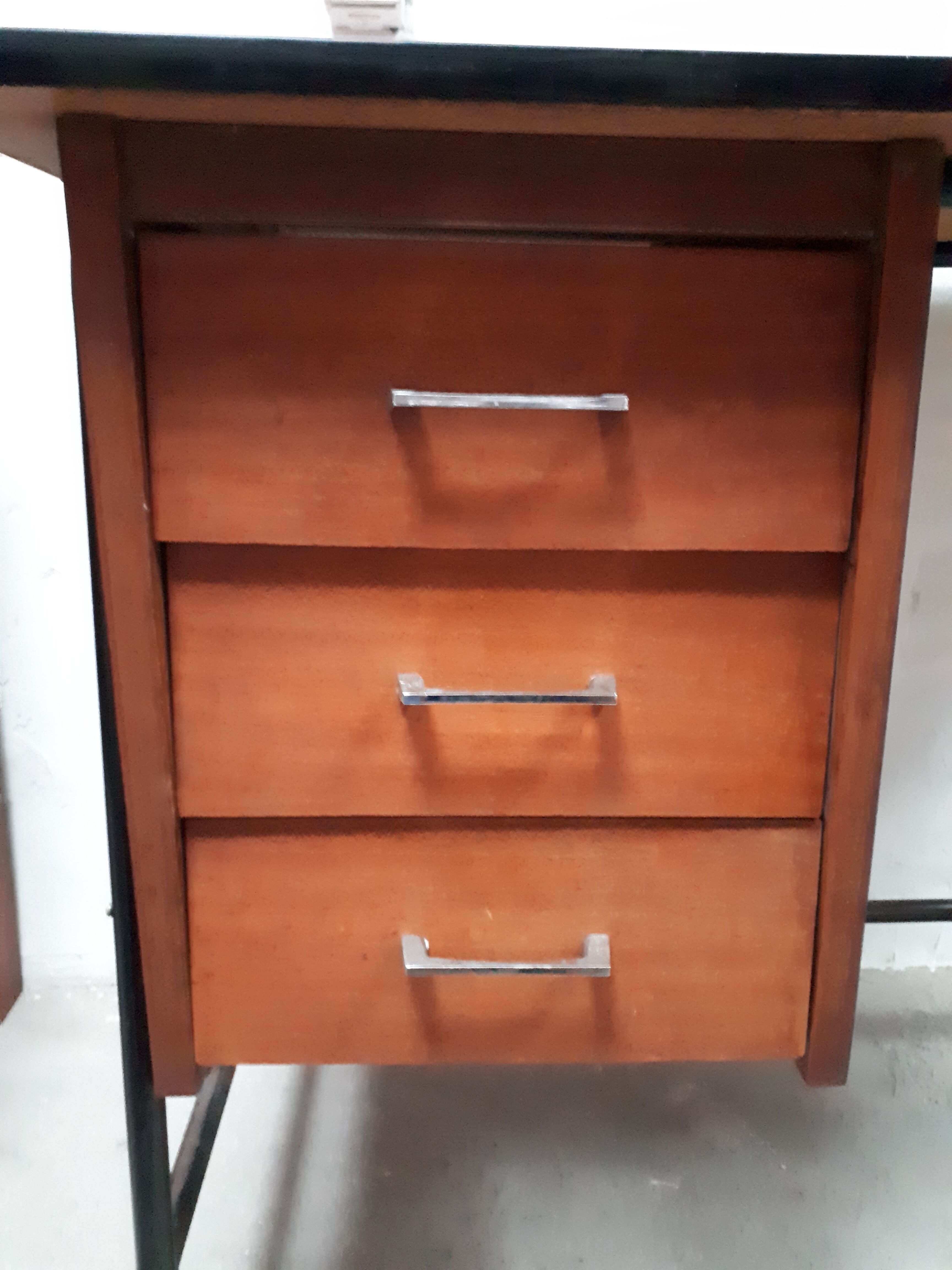 Desk 3 drawers 1960