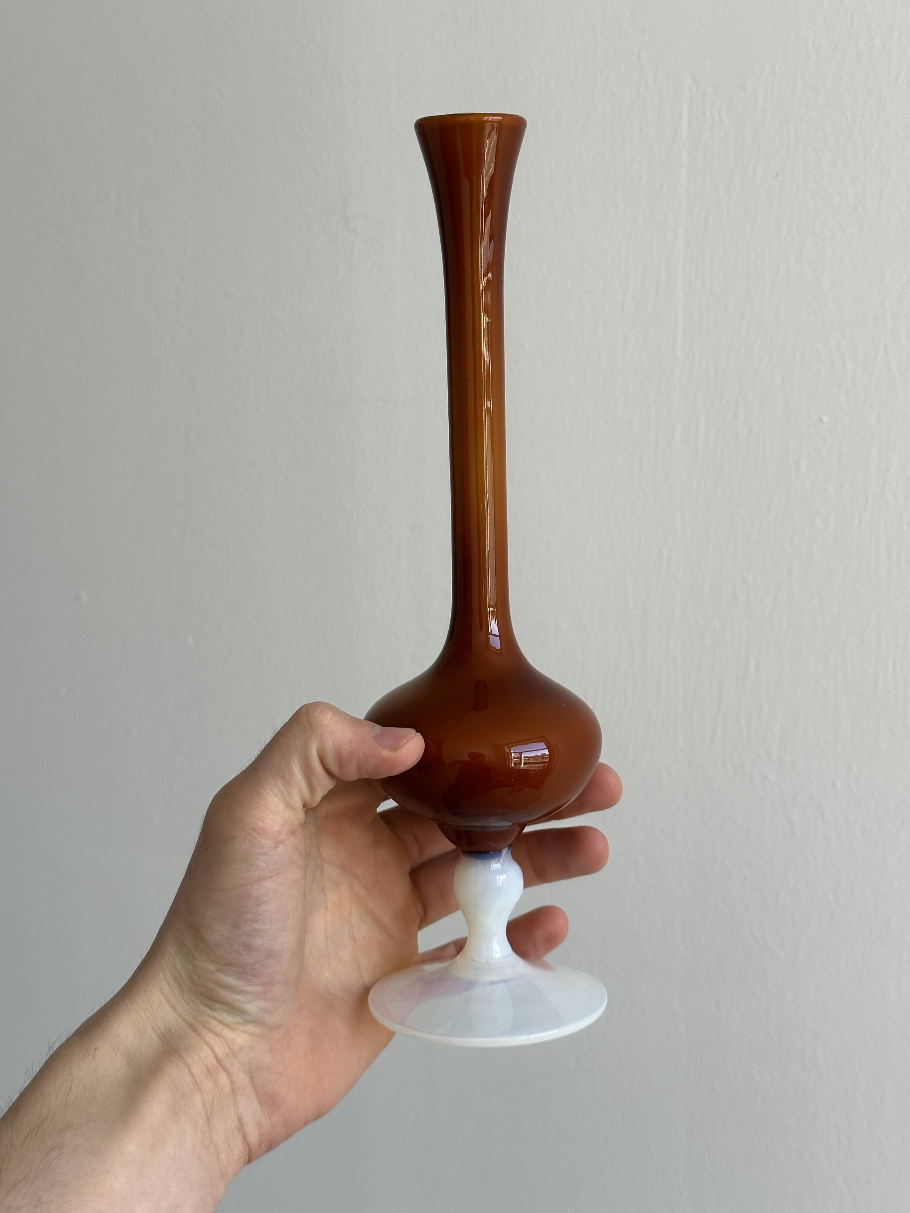 Glass soliflore vase