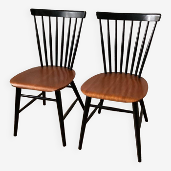 Pair of vintage slatted chairs