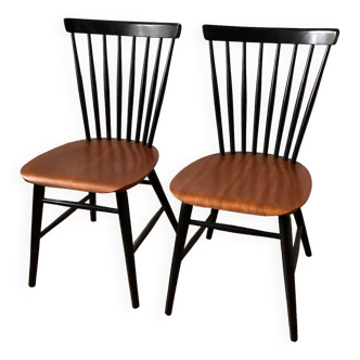 Pair of vintage slatted chairs