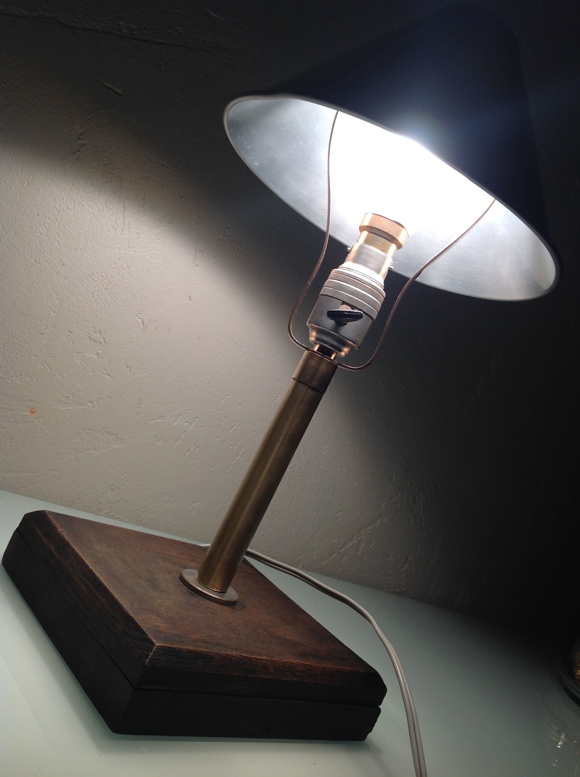 Lamp 40-50 years