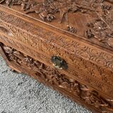 Large chinese chest, carved camphor wood. 1st half of the XXth century