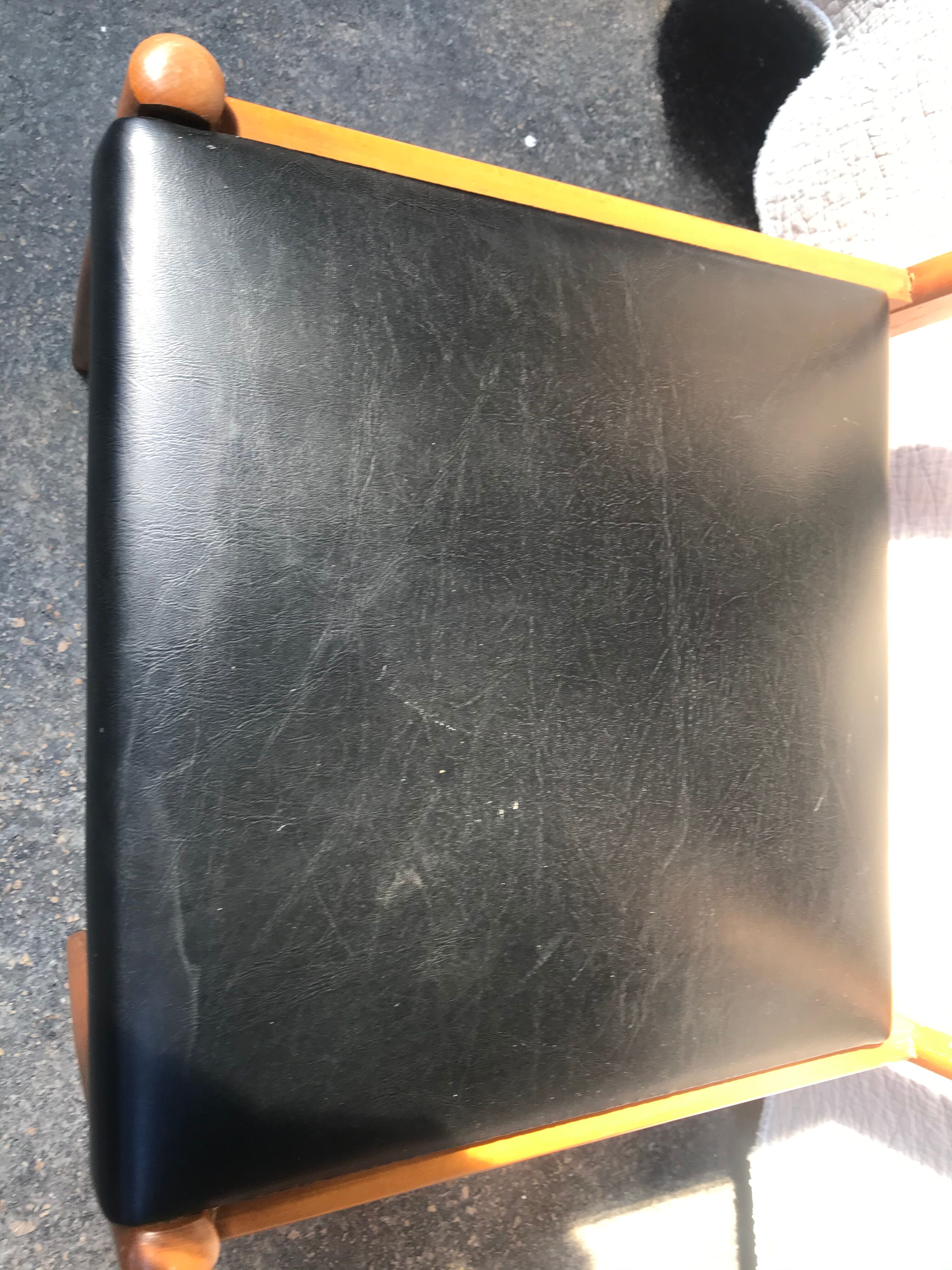 4 scandinavian chairs skai black