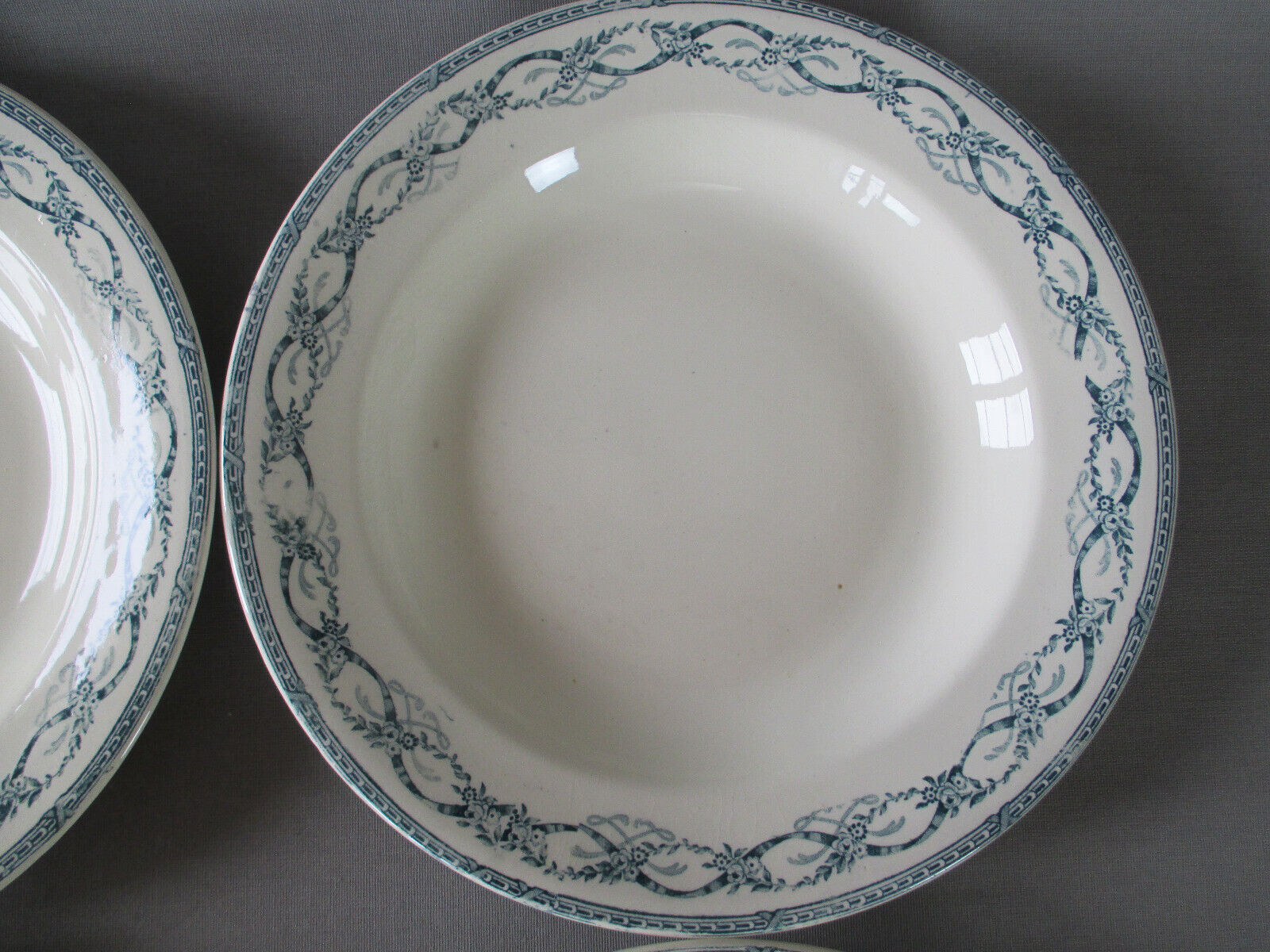 9 hollow plates Salins Récamier terre de fer